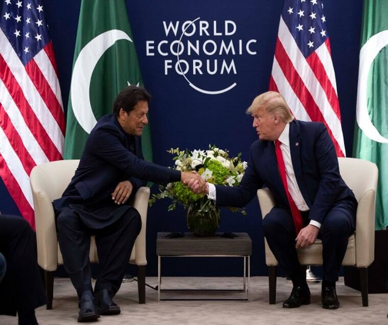 trump-imran-khan-davos-meet-us-once-against-offers-to-mediate-on-kashmir ইমরানকে পাশে বসিয়ে ফের কাশ্মীর ইস্যুতে সাহায্যের ইচ্ছাপ্রকাশ ট্রাম্পের