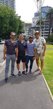 ছবিতে দেখুন: নিউজিল্যান্ডের বিরুদ্ধে প্রথম টি-টোয়েন্টি ম্যাচের আগে অকল্যান্ডে খোশমেজাজে কোহলি-শাস্ত্রীরা