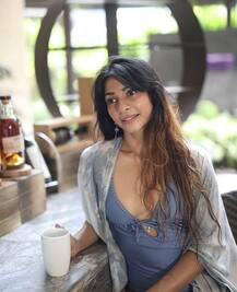 নতুন ফটোশ্যুটের ছবি সোশ্যাল মিডিয়ায় শেয়ার করলেন তানিশা মুখোপাধ্যায়