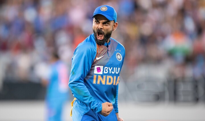 Kohli's aggressive celebrations made Justin Langer feel like a 'punching bag' অস্ট্রেলিয়ায় কোহলির একতরফা আগ্রাসনের সামনে নিজেকে ‘পাঞ্চিং ব্যাগ’ মনে হয়েছিল ল্যাঙ্গারের