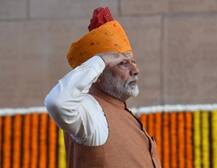 দেখুন, পরপর ৬ বছর প্রজাতন্ত্র দিবসের অনুষ্ঠানে আলাদা রঙের পাগড়ি পরে হাজির প্রধানমন্ত্রী