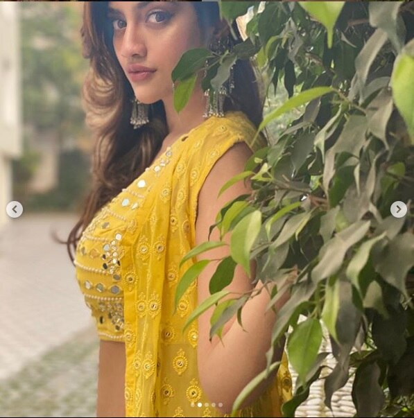 ফটোশ্যুট করালেন নুসরত জাহান। 