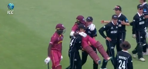 Rohit Sharma praises heart warming gesture of New Zealand U-19 Team for Injured West Indies Batsman আহত ক্যারিবিয়ান ব্যাটসম্যানের প্রতি নিউজিল্যান্ডের অনূর্ধ্ব-১৯ দলের সৌজন্যের প্রশংসায় রোহিত