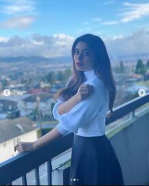 ভ্যাঙ্কুভার বেড়াতে গিয়েছেন ঋতাভরী, দেখুন তাঁর ছবি