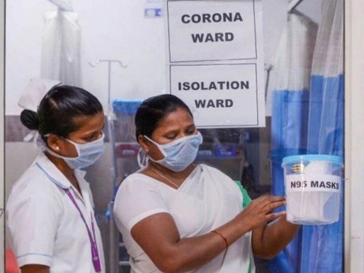 Corona: 'What Good are Claps?' Hero Doctors on Virus Duty Slapped by Cops, Kicked Out of Homes, Called 'Dirty' করোনাভাইরাস: হাততালির পরের দিন অন্ধ্র-তেলঙ্গনায় চিকিৎসককে মার পুলিশের, ঘর দিতে অস্বীকার বাড়িওয়ালার