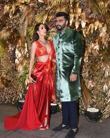 অরমান কপূরের বিয়ের রিসেপশনে অর্জুন কপূরের সঙ্গে মালাইকা, স্টাইলিশ শাড়ি সামলাতে নাজেহালও হতে হল