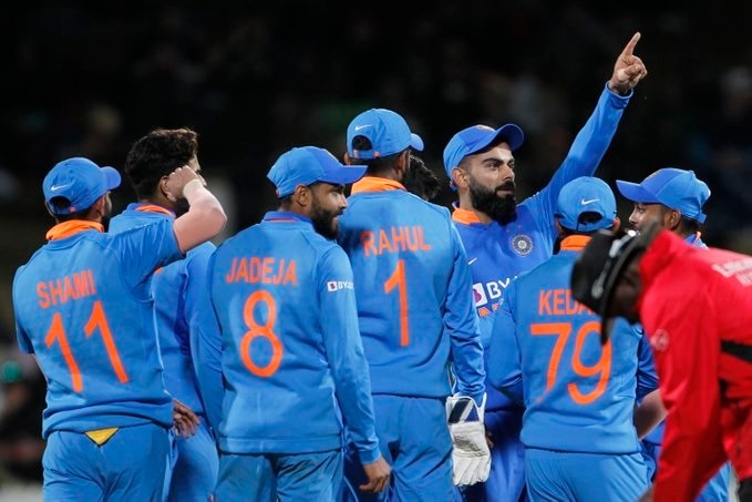 Team India fined 80 per cent of match fee for slow over rate in first ODI against New Zealand মন্থর ওভার রেট, কাটা গেল বিরাটদের ম্যাচ ফি-র ৮০%