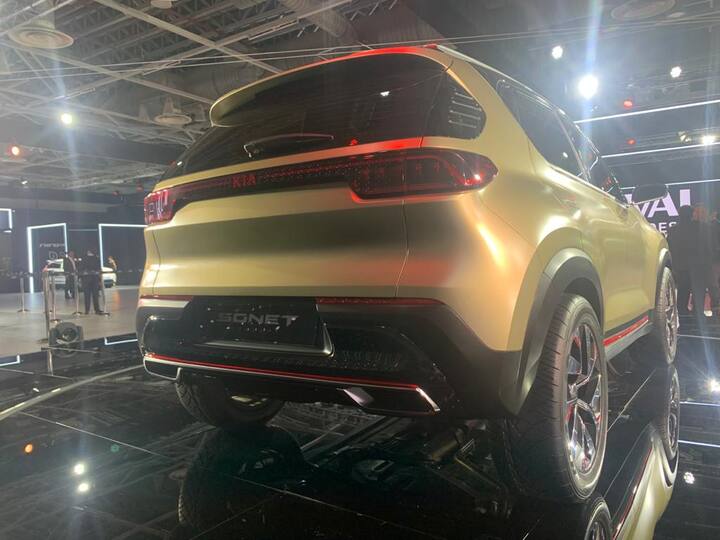 ‘সনেট’-এ থাকছে তিনটি ইঞ্জিন। একটি চলবে ডিজেলে এবং বাকি ইঞ্জিনগুলি চলবে পেট্রোলে।