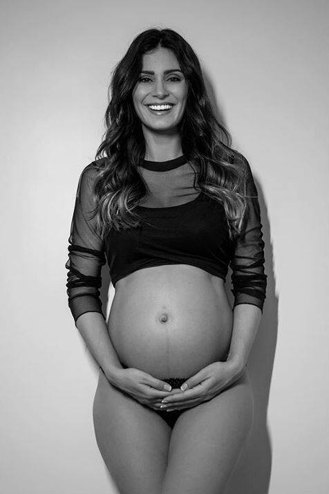 ওয়াটার বার্থিং পদ্ধতিতে সন্তানের জন্ম দেন ব্রুনা।