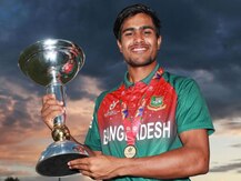 অনূর্ধ্ব ১৯ বিশ্বকাপ: দিদিকে হারানোর শোক নিয়েই ক্রিজে লড়াই আকবর আলির