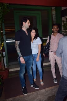 দেখুন, দুই ছেলের জন্মদিনে কী করলেন সানি লিওন?