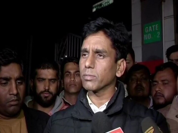 Police arrest man after shots fired at AAP MLA Naresh Yadav's convoy, 1 killed আপ বিধায়ক নরেশ যাদবের কনভয়ে গুলি, নিহত এক কর্মী, আহত আরও এক, গ্রেফতার ১