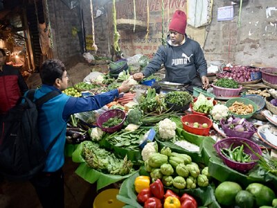 Retail Inflation Up At 7.59% In January On Costlier Food Items, December IIP Contracts 0.3% খাদ্যপণ্যের অত্যধিক দামের জের, গত মাসে খুচরো বাজারে মুদ্রাস্ফীতি বেড়ে ৭.৫৯ শতাংশ