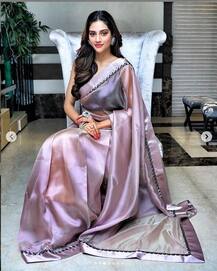 বাড়িতেই প্রার্থনা ক‍রুন, রমজানের শুরুতে সোশ্যাল মিডিয়ায় আবেদন নুসরত থেকে হুমার