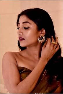 দেখুন পাওলি দামের ছবি