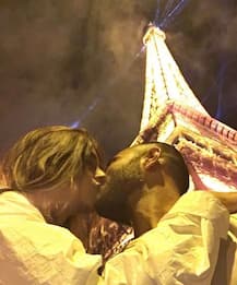 সুস্মিতা-রোহমানের ভ্যালেন্টাইনস ডে সেলিব্রেশন, সোনম-আনন্দের ওষ্ঠবন্ধনীতে সোশ্যাল মিডিয়ায় ঝড়