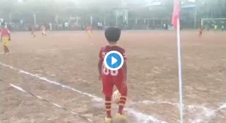 10-year-old boy from Kerala, scores a spectacular goal কর্নার থেকে বাঁক খাওয়ানো কিকে গোল দশ বছরের শিশুর, মুগ্ধ বিজয়নও, শেয়ার করলেন ভিডিও