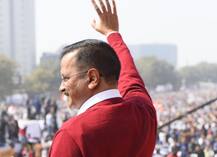 দেখুন, দিল্লিতে শপথ গ্রহণ অনুষ্ঠানে সবার নজর কেড়ে নিল ‘বেবি মাফলারম্যান’