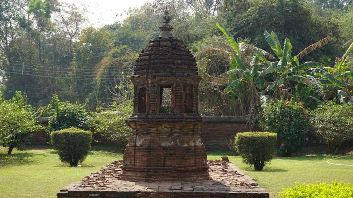 রাজবাড়ি সহ বেশ কয়েকটি স্থাপত্য ধ্বংসপ্রাপ্ত হলেও, কিছু মন্দির ভালভাবে সংরক্ষণ করা সম্ভব হয়েছে
