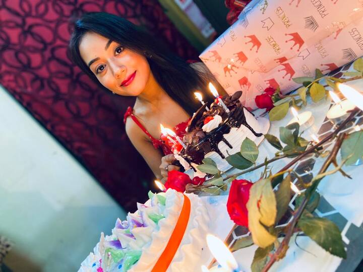 জন্মদিনের সকালেই প্রমিতা জানান, আজ বাড়িতে পরিবারের সঙ্গেই কাটাবেন প্রমিতা।