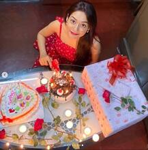 রাঘবের সঙ্গে জন্মদিন কাটাচ্ছেন 'সাত ভাই চম্পা'-র পারুল! দেখুন ছবি