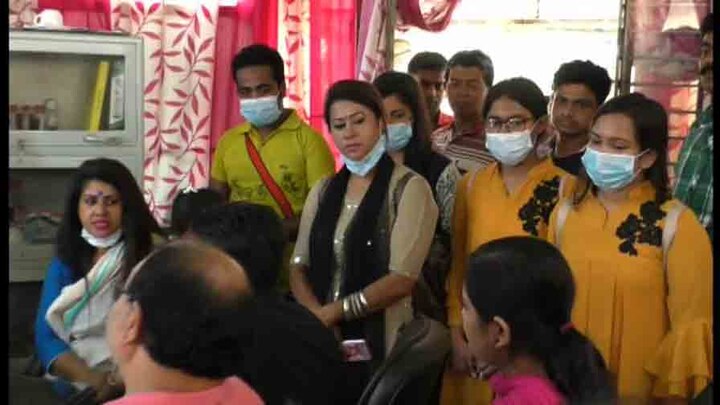 Medical camp to screen people from Bangladesh at Ghozadanga at Basirhat amidst Corona virus fear বাংলাদেশ থেকে করোনা সংক্রমণ? বসিরহাটের ঘোজাডাঙা সীমান্তে বিশেষ শিবির, নজরদারি