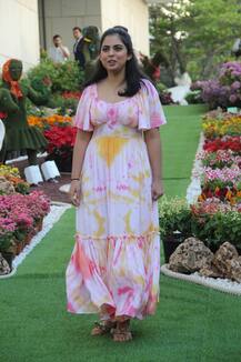 দেখুন, ঈশা অম্বানির হোলির পার্টিতে ভিকি, ক্যাটরিনাদের স্টাইল স্টেটমেন্ট