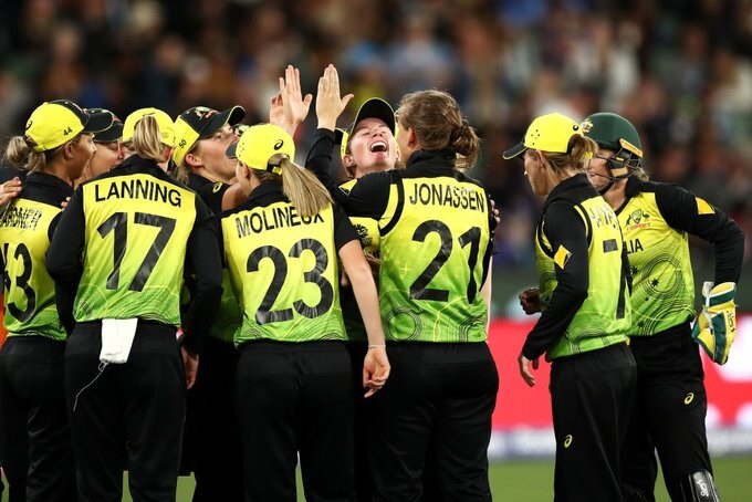 Australia Women beat India to win ICC Womens T20 World Cup again বোলিংয়ের পর ব্যাটিংয়েও ব্যর্থতা, মহিলাদের টি-২০ বিশ্বকাপের ফাইনালে হার ভারতের