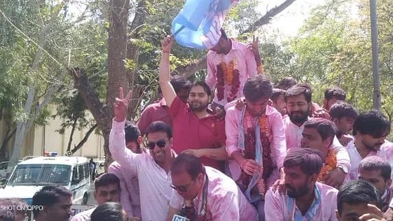 NSUI defeats ABVP, wins 6 out of 8 seats in Gujarat Universit গুজরাত বিশ্ববিদ্যালয়ে এবিভিপি-র হার, জয় কংগ্রেসের ছাত্র সংগঠনের