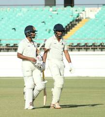 তৃতীয় দিনের শেষে রান ৩ উইকেটে ১৩৪, রঞ্জি ফাইনালে লড়াই বাংলার