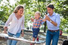 বিশ্বের কোন তাবড় তাবড় ব্যক্তিত্ব করোনায় আক্রান্ত, দেখে নিন..