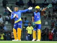 করোনার জেরে আইপিএল নিয়ে অনিশ্চয়তা, চেন্নাই ছাড়লেন ধোনি