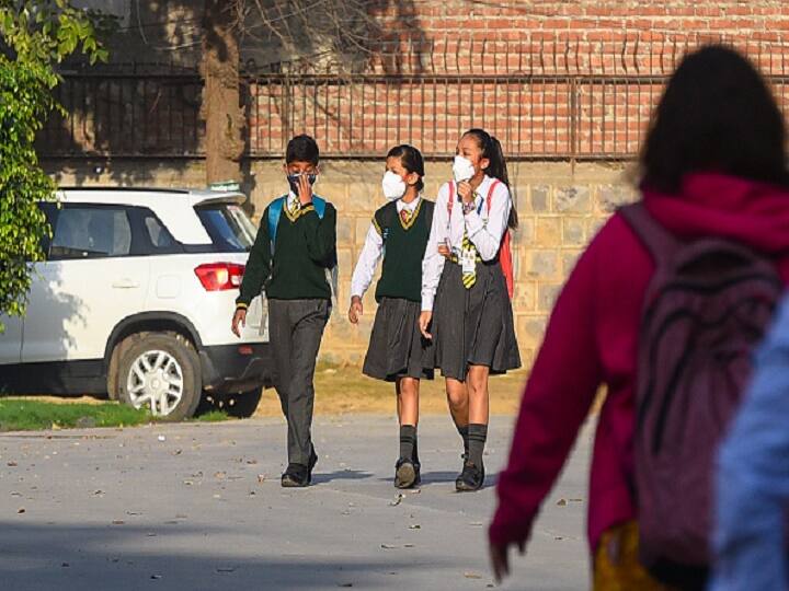 Coronavirus- CBSE Postpones Class 10, 12 Board Exams Till March 31 Amid COVID-19 Outbreak করোনা: ৩১ তারিখ পর্যন্ত পিছিয়ে গেল সিবিএসই-র দশম, দ্বাদশ শ্রেণির পরীক্ষা, একই সিদ্ধান্ত আইসিএসই-র