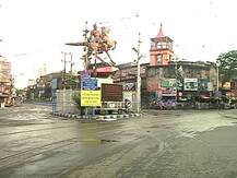 বিকেল ৫টা থেকে কলকাতা সহ ২৩টি পুর শহর ও জেলা সদরে লকডাউন