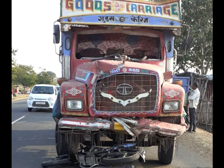 Covid-19 lockdown: Truck crushes 4 labourers returning home near Mumbai মুম্বই থেকে হেঁটে রাজস্থানে ফিরছিলেন শ্রমিকরা, চারজনকে পিষে দিল ট্রাক