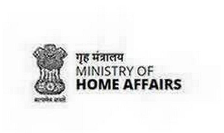 home-ministry-asks-states-to-set-up-relief-camps-for-migrant শ্রমিকদের রাজ্য পেরনো রুখতে রাজ্য সরকারকে ত্রাণশিবির তৈরি ও খাবার দেওয়ার নির্দেশ স্বরাষ্ট্রমন্ত্রকের