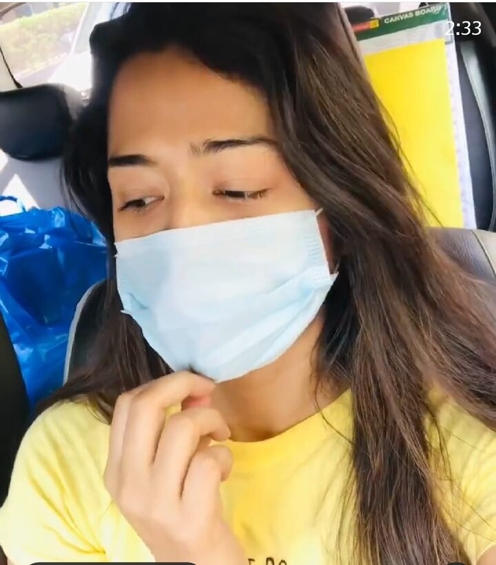 সকালবেলা সুরক্ষা নিয়েই বাজার করতে বেরিয়েছিলেন সোহিনী সরকার।