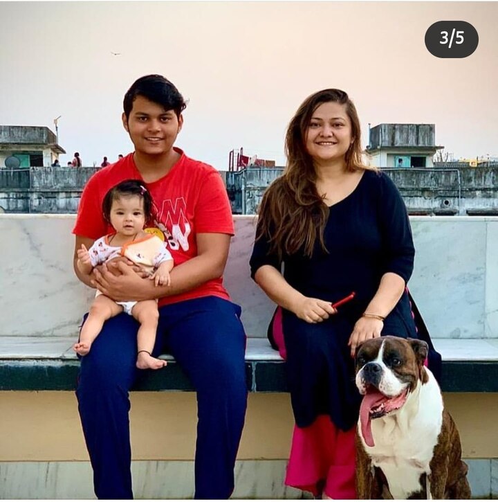পরিবারের সঙ্গে বাড়িতে সময় কাটাচ্ছেন কনীনিকা।