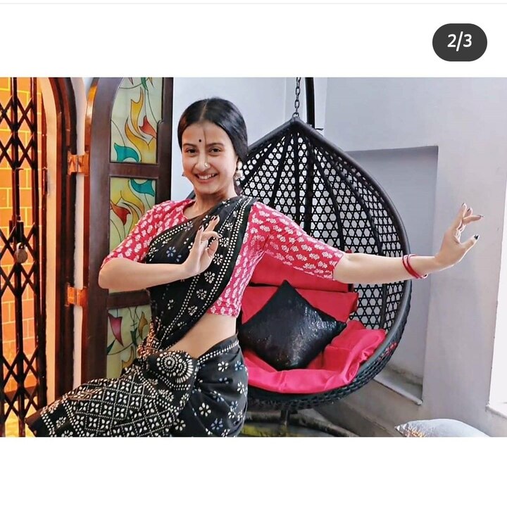 নিজের বাড়িতে নাচের ছন্দে মনামী। পোস্ট করলেন ভিডিও।