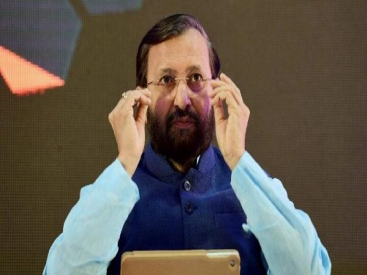 Javadekar Deletes Tweet on Watching Ramayana After Backlash বাড়িতে বসে রামায়ণ দেখছেন! সোশ্যাল মিডিয়ায় ব্যঙ্গ শুরু হতেই ট্যুইট মুছলেন জাভড়েকর