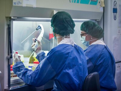 To hike Covid-19 testing, PM Modi to launch 3 new labs at Noida, Mumbai and Kolkata করোনা পরীক্ষার জন্য কাল কলকাতা-সহ দেশের ৩ শহরে নতুন ল্যাব উদ্বোধন করবেন মোদি, ভার্চুয়াল অনুষ্ঠানে থাকার কথা মমতারও