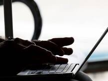 দেখুন, কীভাবে করোনার সুযোগে জালিয়াতির জাল বিছিয়েছে ঠগবাজরা