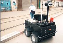 ‘এই করছটা কী ?তোমার আইডি-টা দেখাও তো’, লকডাউনে তিউনিশিয়ায় রাস্তায় কড়া টহলদারি রোবট পুলিশের