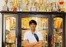 ১০২টি ট্রফি বিক্রি করে করোনা ত্রাণে সাড়ে ৪ লক্ষ টাকা অনুদান নয়ডার কিশোর গল্ফারের