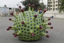 ছবিতে দেখুন: অতিমারীর বিরুদ্ধে সচেতনতা বাড়াতে তেলঙ্গনার রাস্তায় ঘুরছে অভিনব ‘করোনা কার’