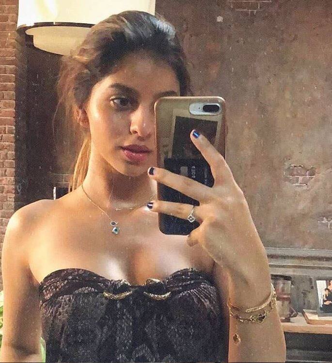 সব ছবি: সোশ্যাল মিডিয়া