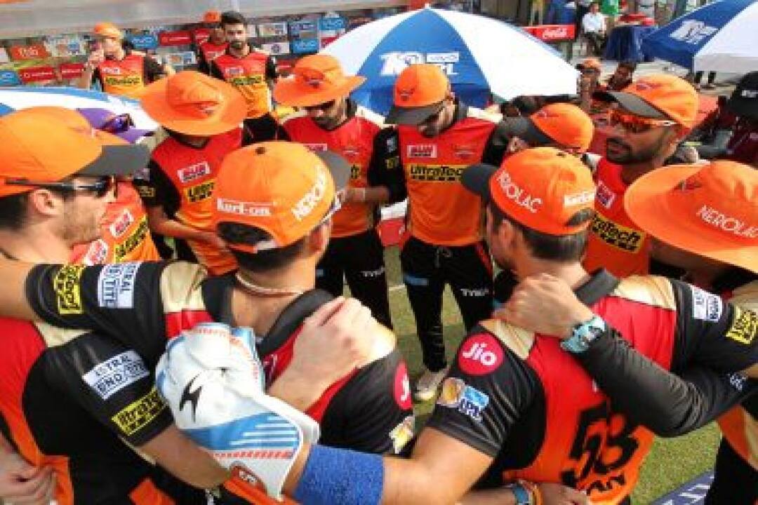 করোনা তহবিলে ১০ কোটি অনুদান সানরাইজার্স হায়দরাবাদের Sunrisers Hyderabad to donate Rs 10 crore towards coronavirus relief efforts করোনা তহবিলে ১০ কোটি অনুদান সানরাইজার্স হায়দরাবাদের