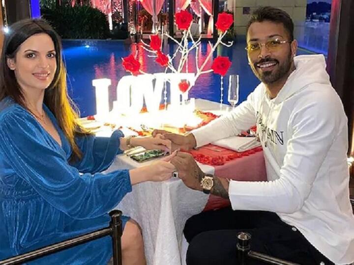Natasa Stankovic Makes Pancakes For Hardik Pandya Amid COVID-19 Lockdown লকডাউনের জেরে বাড়িতেই থাকতে বাধ্য হচ্ছেন, হার্দিকের জন্য প্যান কেক বানালেন নাতাশা