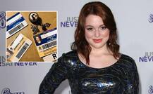 করোনা আক্রান্তদের সেবা করতে নার্সের ভূমিকায় এই হলিউড অভিনেত্রী