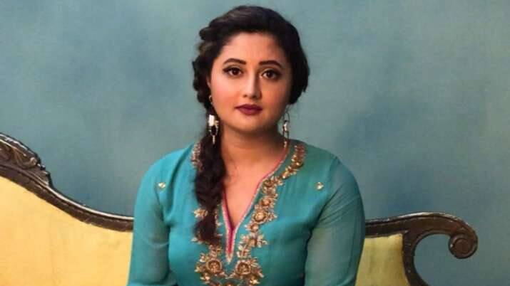মৃত্যুর আগে করা শেষ পোস্টে রশমিকে উদ্দেশ্য করে বার্তা দিয়েছিলেন সেই ভক্ত। তাঁর মৃত্যুতে আবেগাপ্লুত রশ্মী।